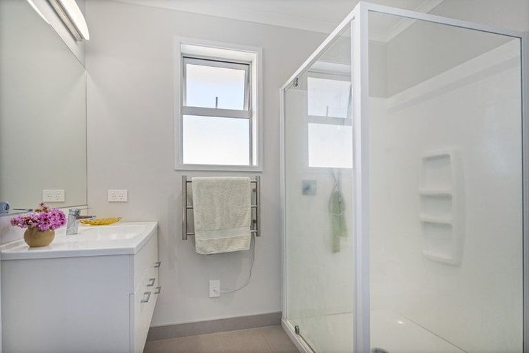 Photo of property in 36 Tairua Palms Place, Tairua, 3508