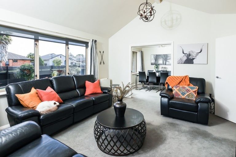 Photo of property in 23 Coleraine Drive, Rototuna, Hamilton, 3210