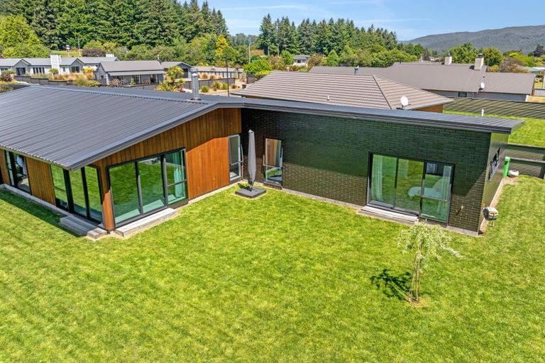 Photo of property in 7 Dalhousie Place, Te Anau, 9600