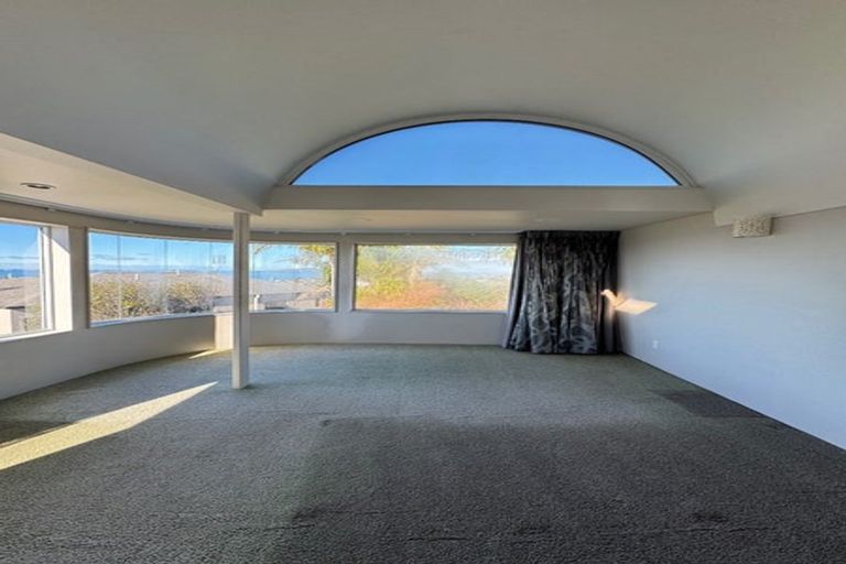 Photo of property in 1/80 Knights Road, Rothesay Bay, Auckland, 0630