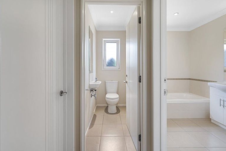 Photo of property in 7 Donovan Place, Aidanfield, Christchurch, 8025