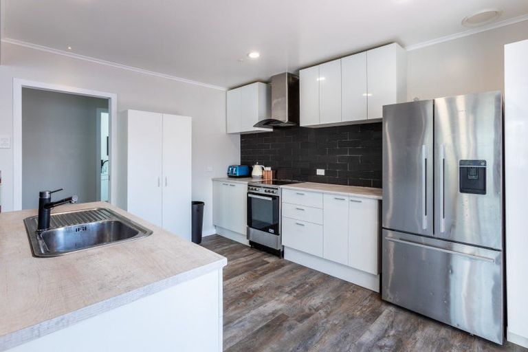 Photo of property in 61 Burgoyne Street, Woodville, 4920