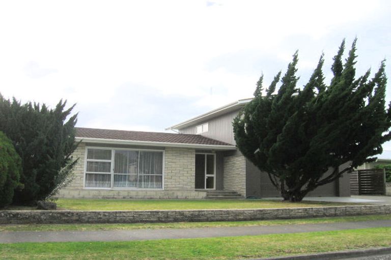 Photo of property in 22 Donegal Crescent, Tamatea, Napier, 4112