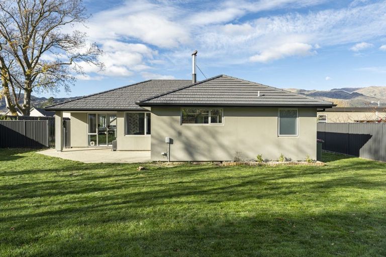 Photo of property in 20 Perriam Place, Mount Pisa, Cromwell, 9383