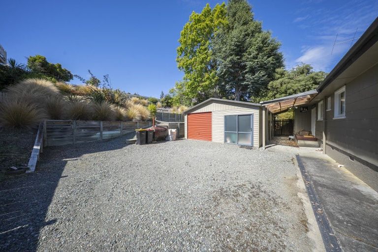 Photo of property in 6 Cathedral Drive, Manapouri, 9679