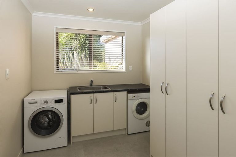 Photo of property in 87 Kippenberger Avenue, Rangiora, 7400