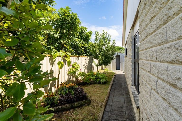 Photo of property in 32a Toru Road, Paraparaumu Beach, Paraparaumu, 5032