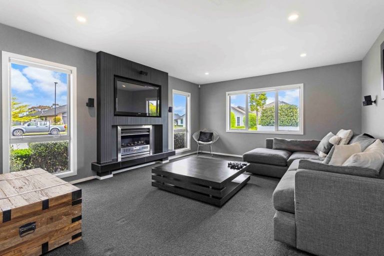 Photo of property in 10 Amokura Crescent, Flagstaff, Hamilton, 3210