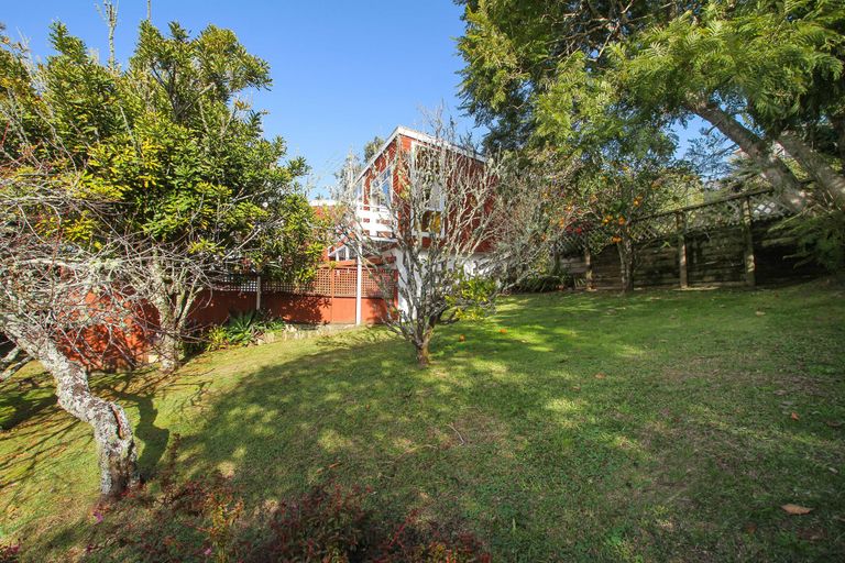 Photo of property in 4 Havana Place, Glenfield, Auckland, 0629