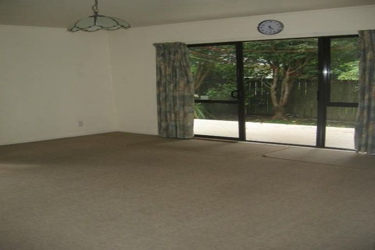 Photo of property in 2/6 Esperanto Road, Papatoetoe, Auckland, 2025