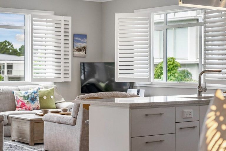 Photo of property in 96 Eaves Bush Parade, Orewa, 0931