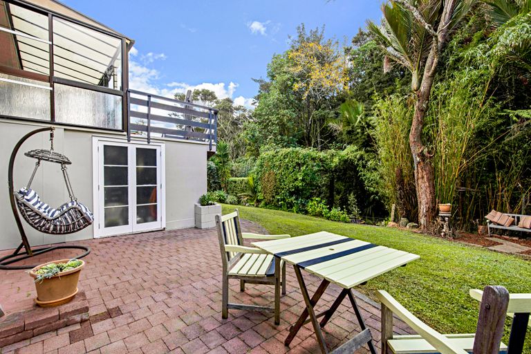 Photo of property in 88 Eskdale Road, Birkdale, Auckland, 0626