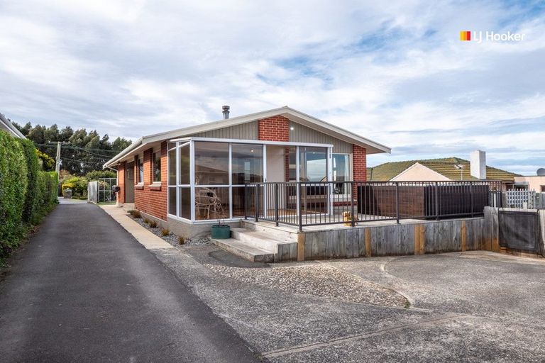 Photo of property in 221 Highcliff Road, Shiel Hill, Dunedin, 9013