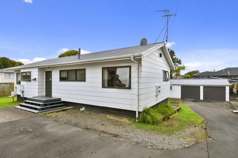 Photo of property in 2/77 Russell Road, Manurewa, Auckland, 2102