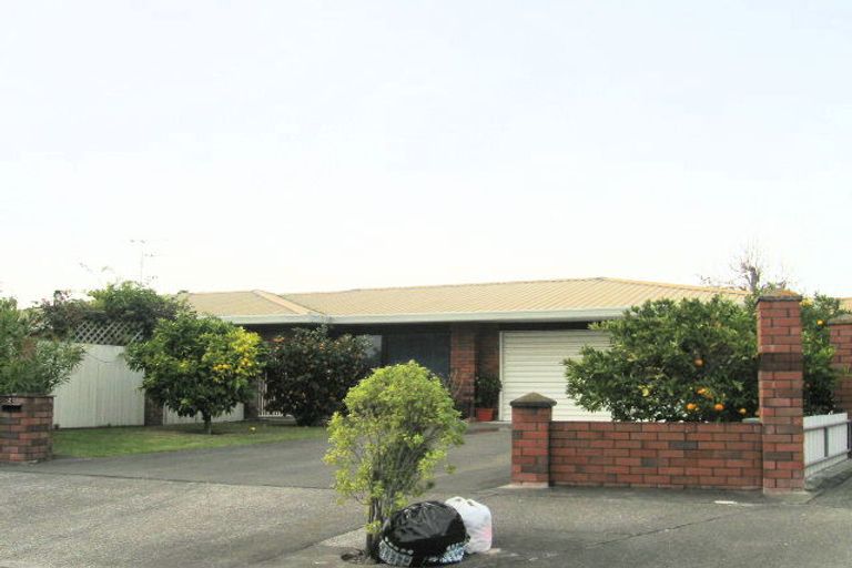 Photo of property in 21 Roskilda Crescent, Taradale, Napier, 4112
