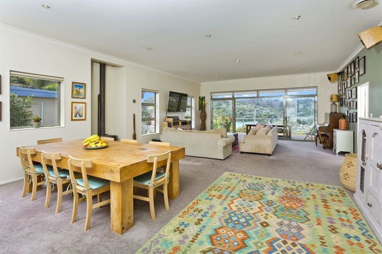 Photo of property in 22 Stillwater Crescent, Stillwater, Silverdale, 0993