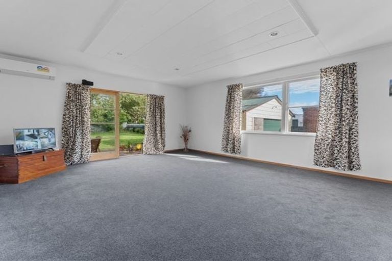Photo of property in 93 Wilson Street, Hawera, 4610
