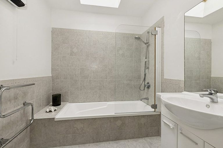 Photo of property in 58 Saint Ives Drive, Camborne, Porirua, 5026