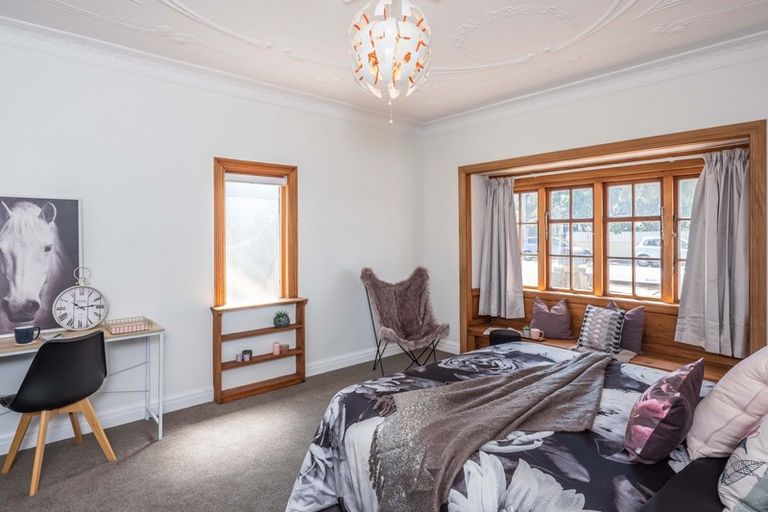 Photo of property in 42c Apu Crescent, Lyall Bay, Wellington, 6022