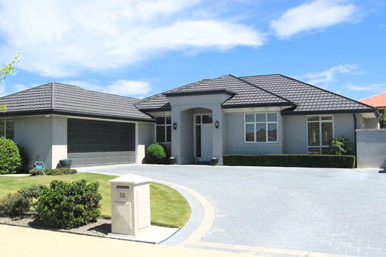 Photo of property in 16 Talbot Road, Northwood, Christchurch, 8051