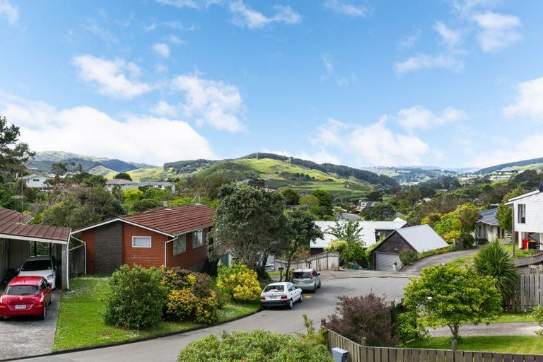 Photo of property in 6a Makatote Grove, Churton Park, Wellington, 6037