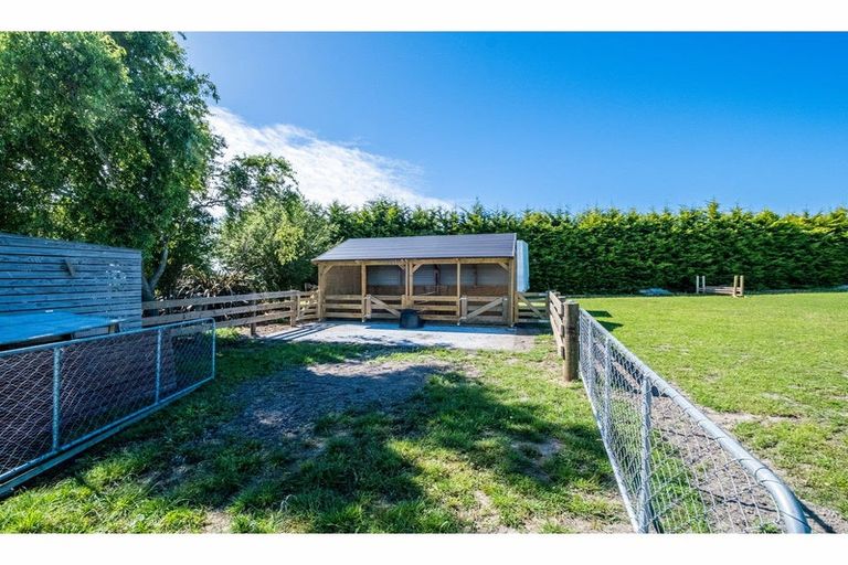 Photo of property in 260 Spur Road, Hadlow, Timaru, 7975