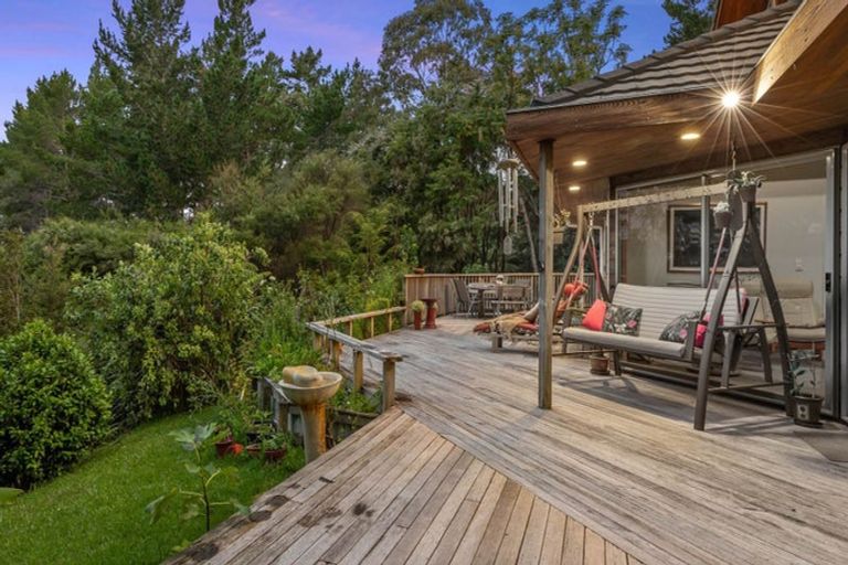 Photo of property in 70 Scott Road, Stanmore Bay, Whangaparaoa, 0932