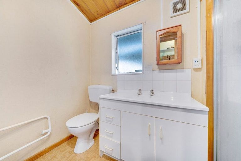 Photo of property in 32 Ingram Street, Papakura, 2110