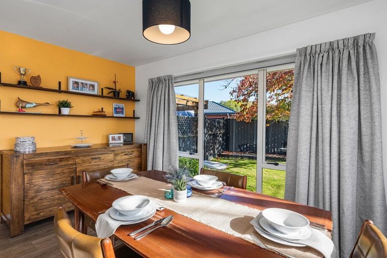 Photo of property in 35 Durrell Way, Rolleston, 7614