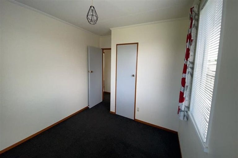 Photo of property in 37 Monowai Place, Westbrook, Palmerston North, 4412