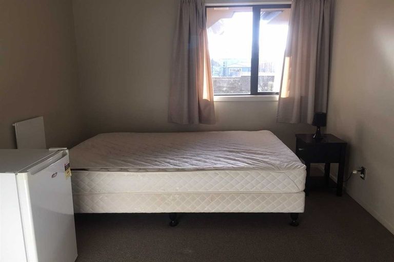 Photo of property in 2/27 Hogan Street, Hamilton East, Hamilton, 3216