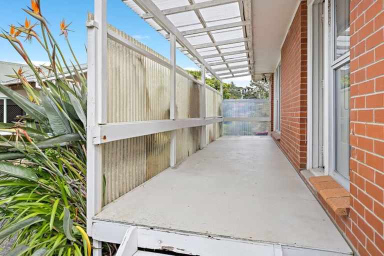 Photo of property in 17 Helvetia Drive, Browns Bay, Auckland, 0630