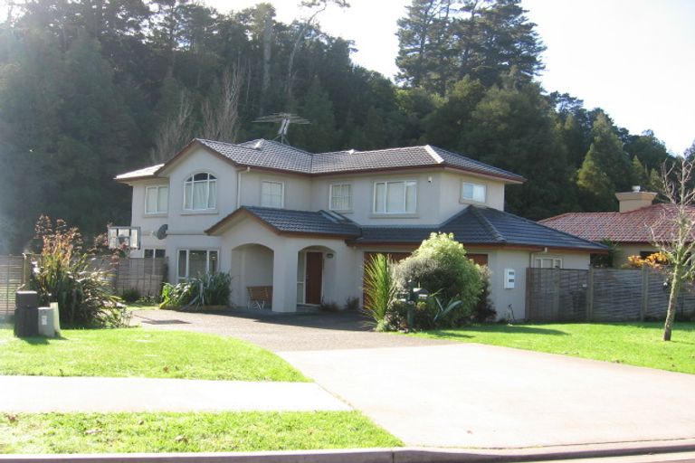 Photo of property in 22 Kristin Lane, Albany, Auckland, 0632