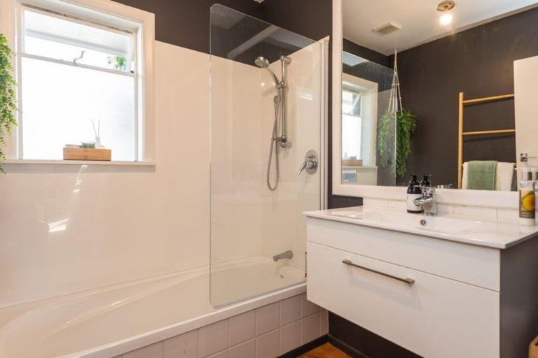 Photo of property in 66 Ranfurly Street, St Albans, Christchurch, 8014