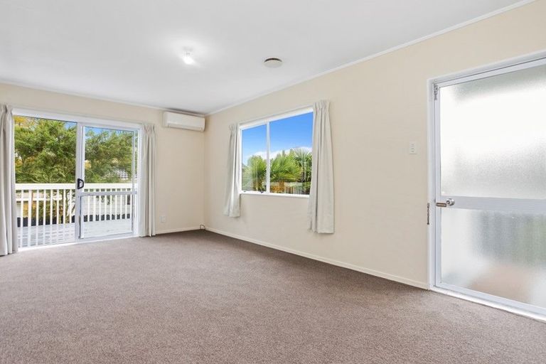 Photo of property in 2/22 Borich Road, Sunnyvale, Auckland, 0612