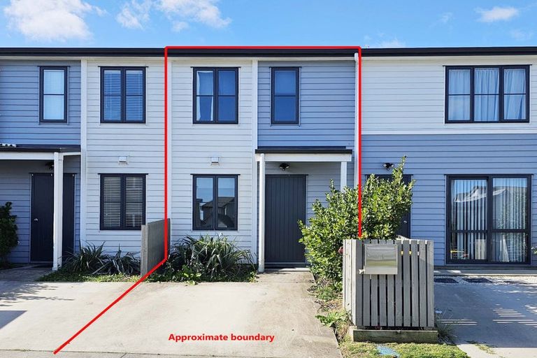 Photo of property in 11 Saddleback Crescent, Papakura, 2110