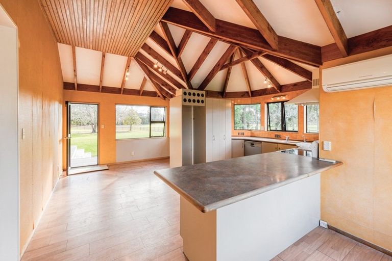 Photo of property in 12 Brookvale Lane, Taupaki, Henderson, 0782