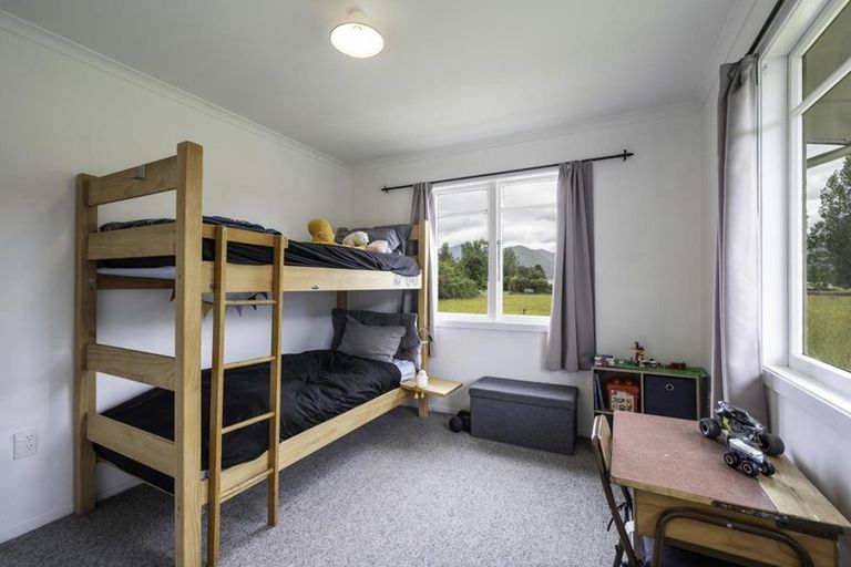 Photo of property in 175 Fairfax Street, Murchison, 7007