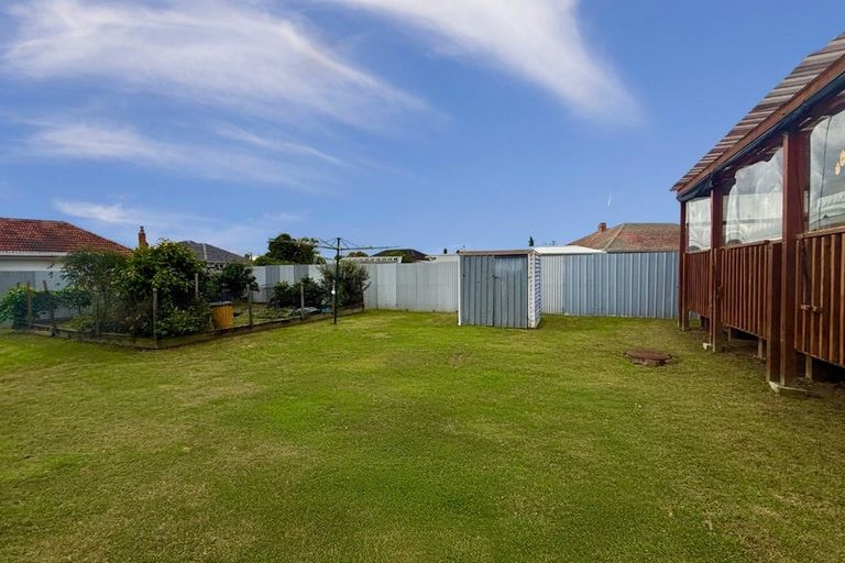 Photo of property in 16 Tyrone Street, Otara, Auckland, 2023