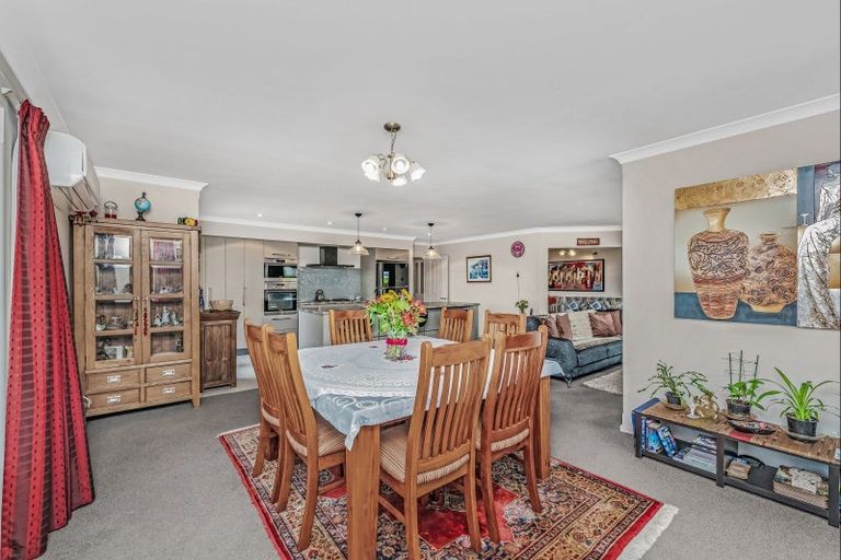 Photo of property in 72 Rotherham Drive, West Melton, 7618