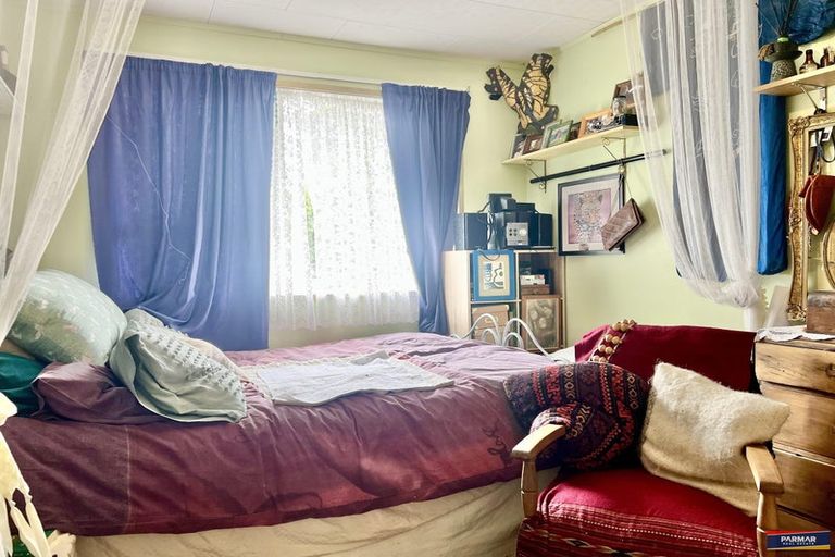 Photo of property in 103 Triangle Road, Massey, Auckland, 0614