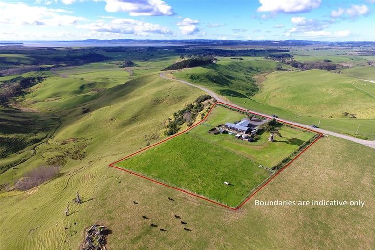 Photo of property in 368 Evans Road, South Head, Helensville, 0874