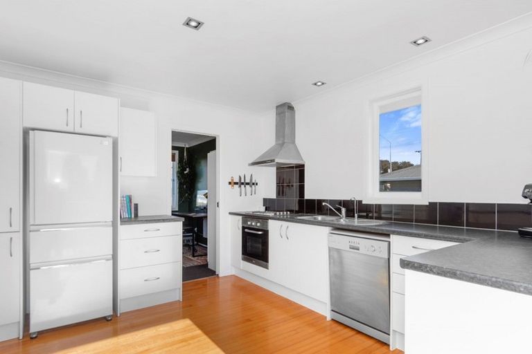 Photo of property in 9 Charles Street, Bellevue, Tauranga, 3110
