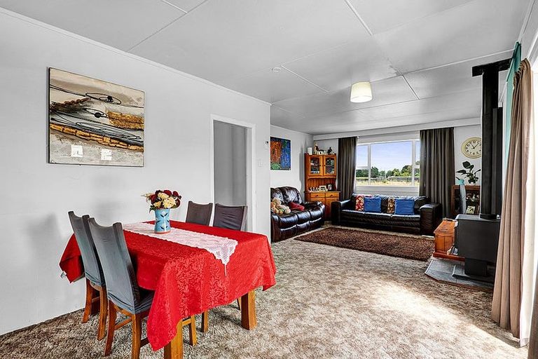 Photo of property in 84 Mawhitiwhiti Road, Normanby, Hawera, 4675