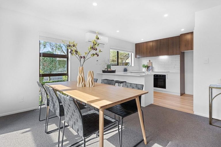 Photo of property in 2/64 Searells Road, Strowan, Christchurch, 8052