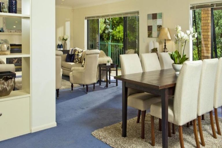 Photo of property in 35 Oak Manor Drive, Albany, Auckland, 0632