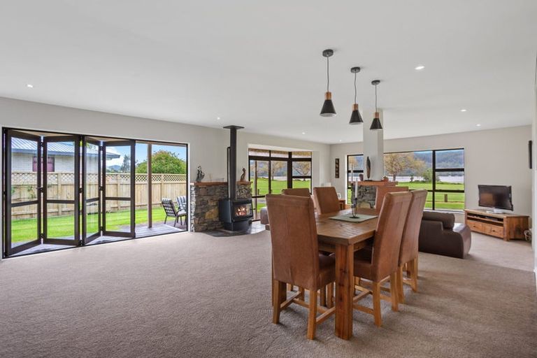 Photo of property in 126 Patiki Place, Whangamata, 3620