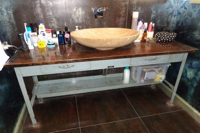 Photo of property in 1/183 Wairakei Road, Bryndwr, Christchurch, 8053