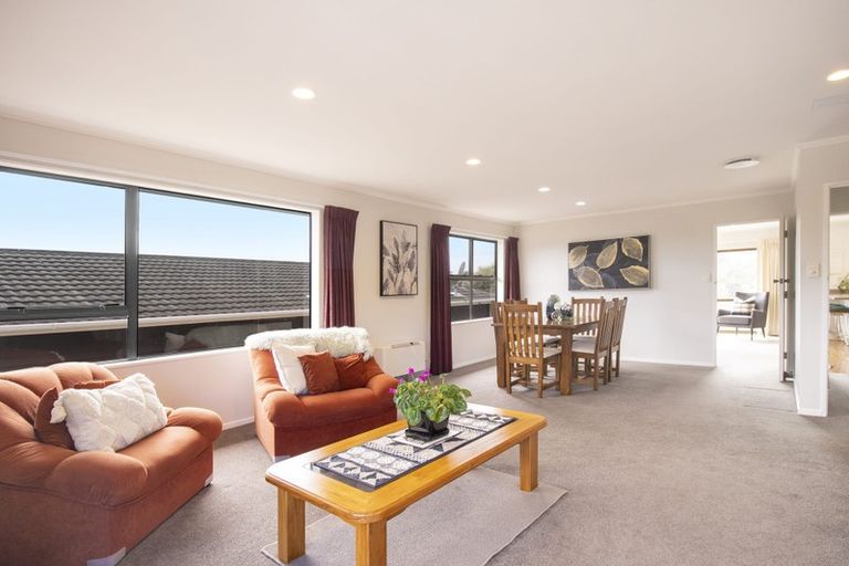 Photo of property in 47 Exploration Way, Whitby, Porirua, 5024