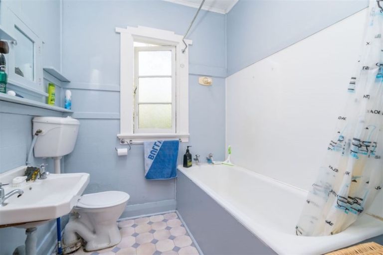 Photo of property in 2a Fea Street, Dalmore, Dunedin, 9010